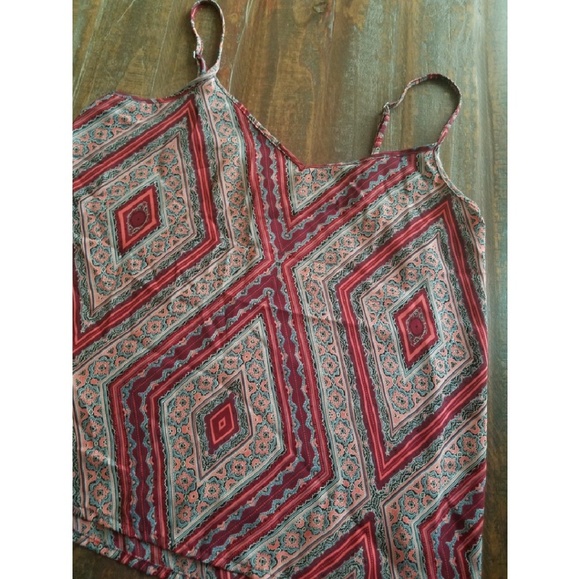 Hollister Tops - Flowy Hollister Tank